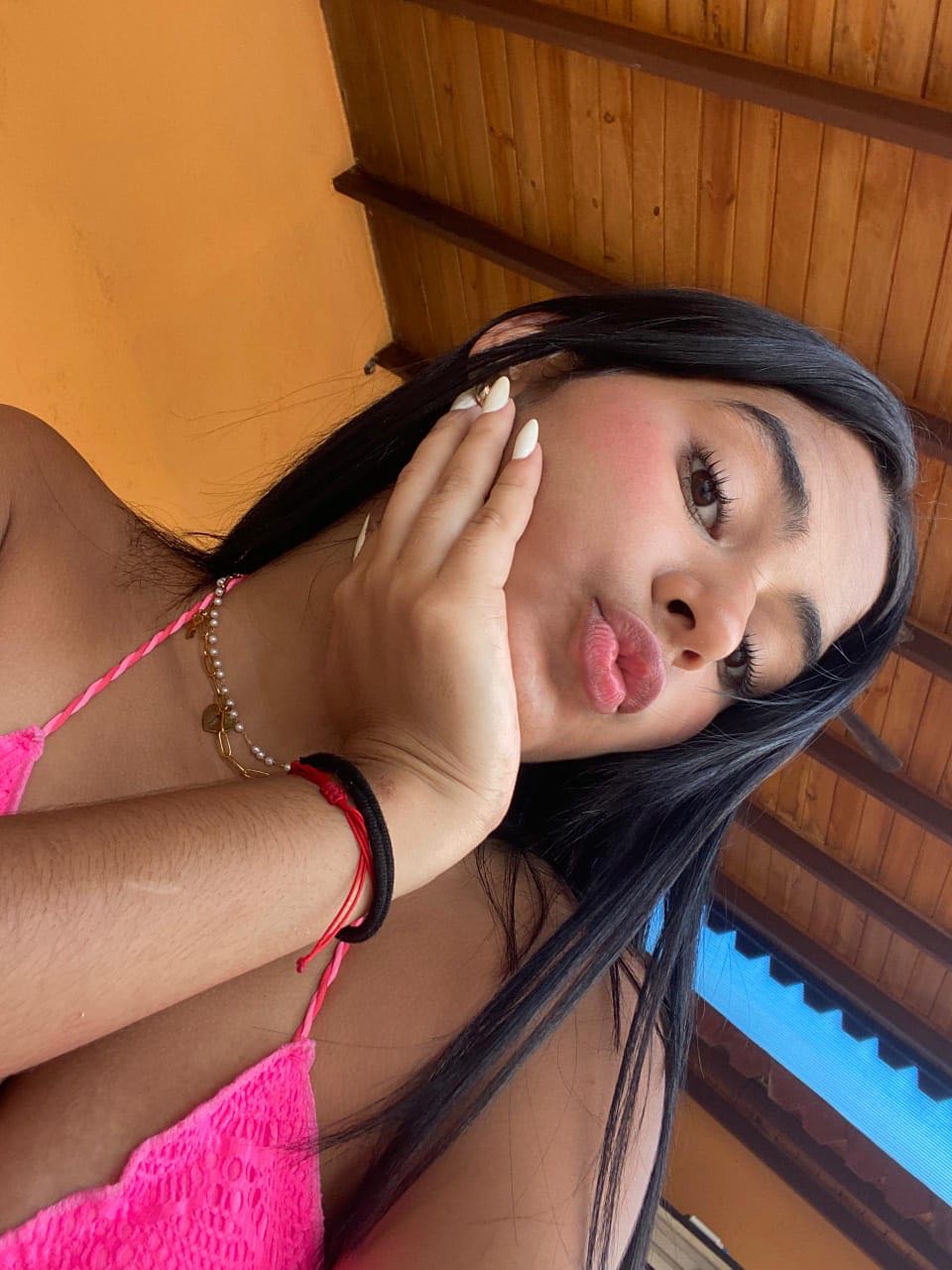 Abbie from Venezuela, live on JerkChat
