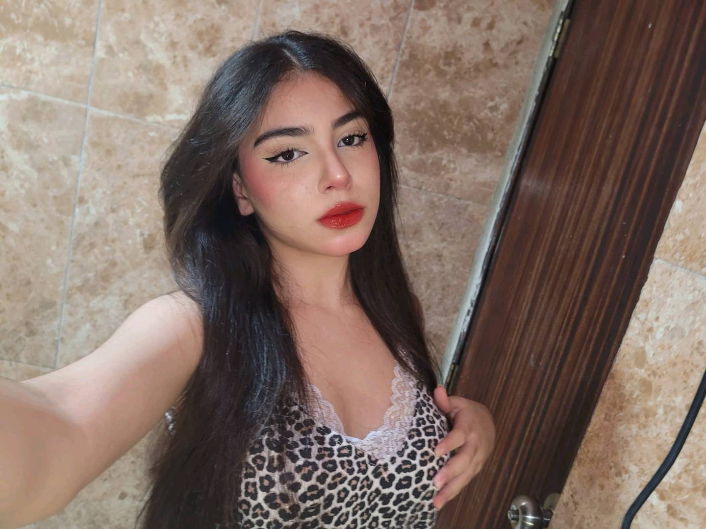 Annie from Ecuador, live on JerkChat