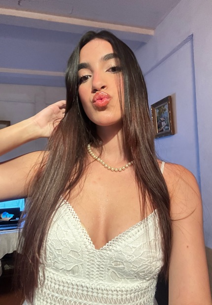 Valen from Venezuela, on JerkChat
