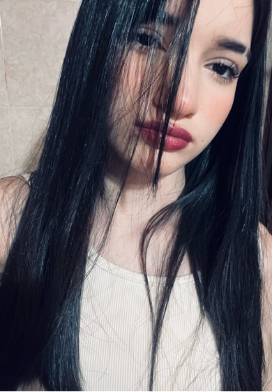 Lucia from Argentina, on JerkChat
