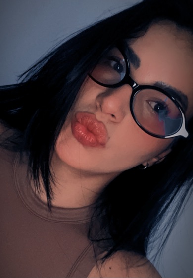 Samira from Venezuela, on JerkChat