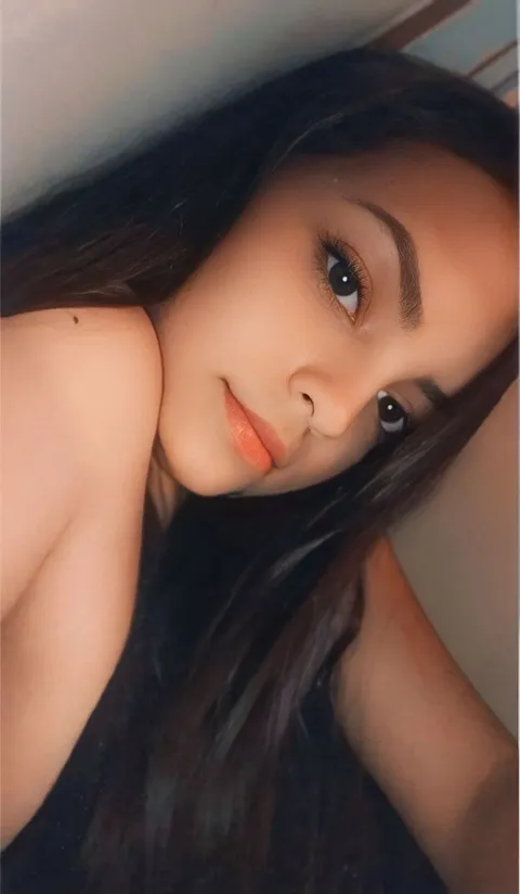 Andrea from United States, live on JerkChat